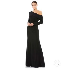 MAC DUGGAL GOWN
